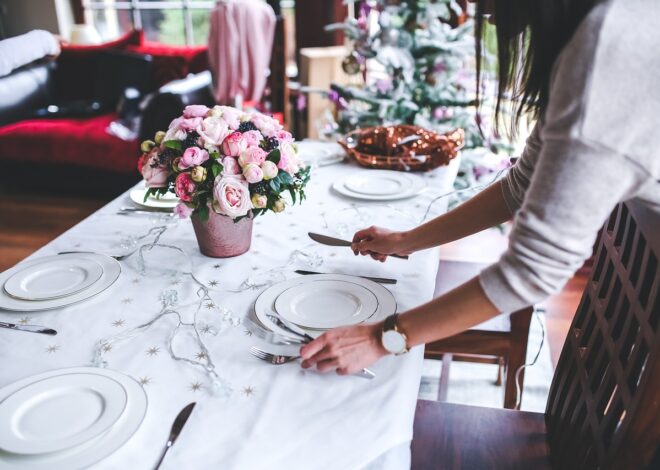 International Dining Etiquette: What Not to Do at the Dinner Table